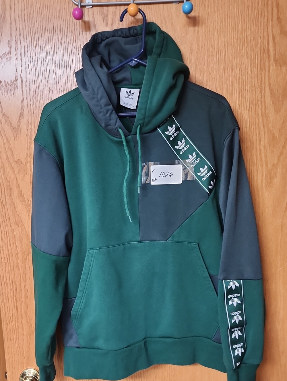 Adidas Green & Dark Green Hooded Sweatshirt mens L number 1026